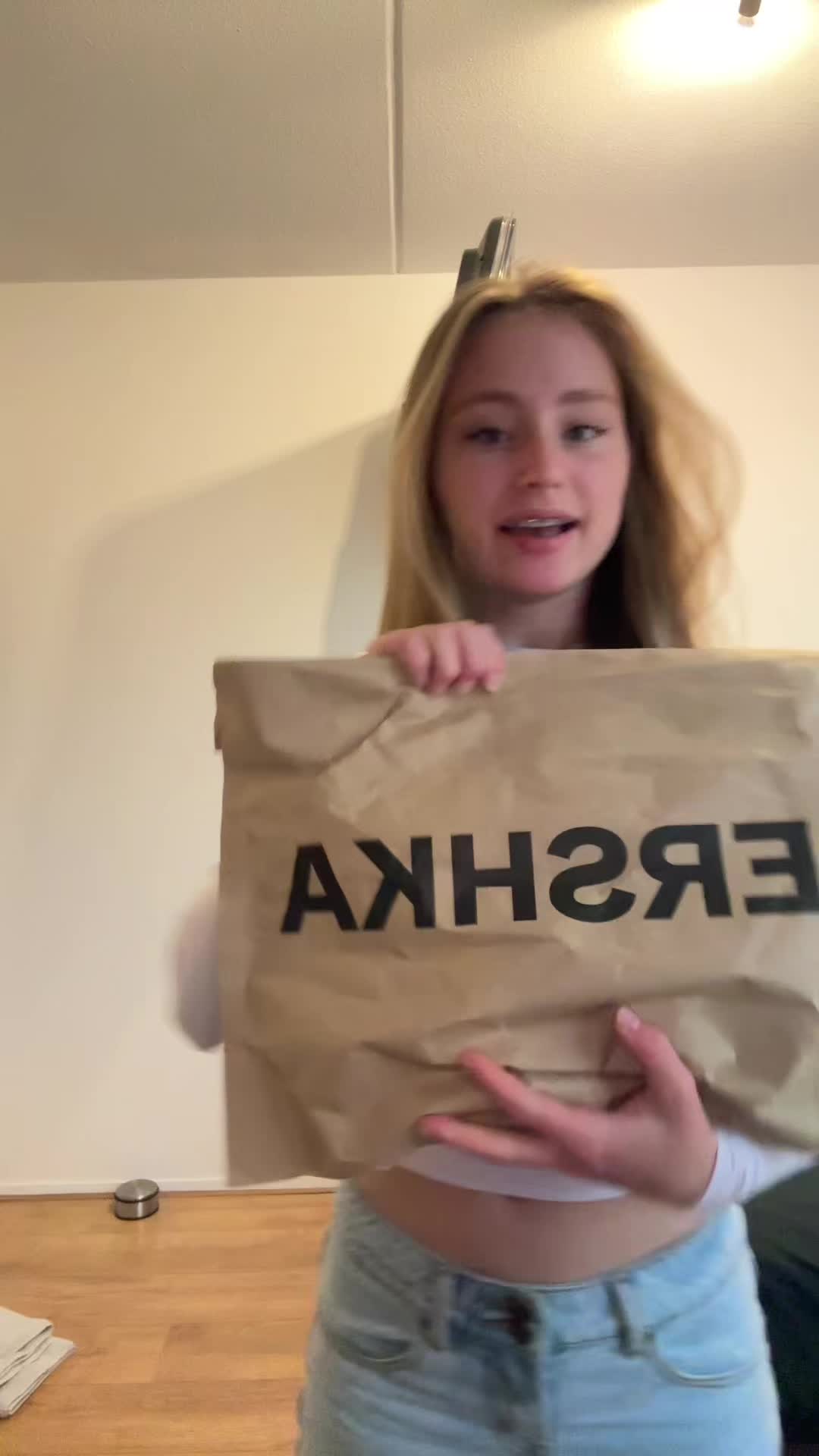 @isislinnemans