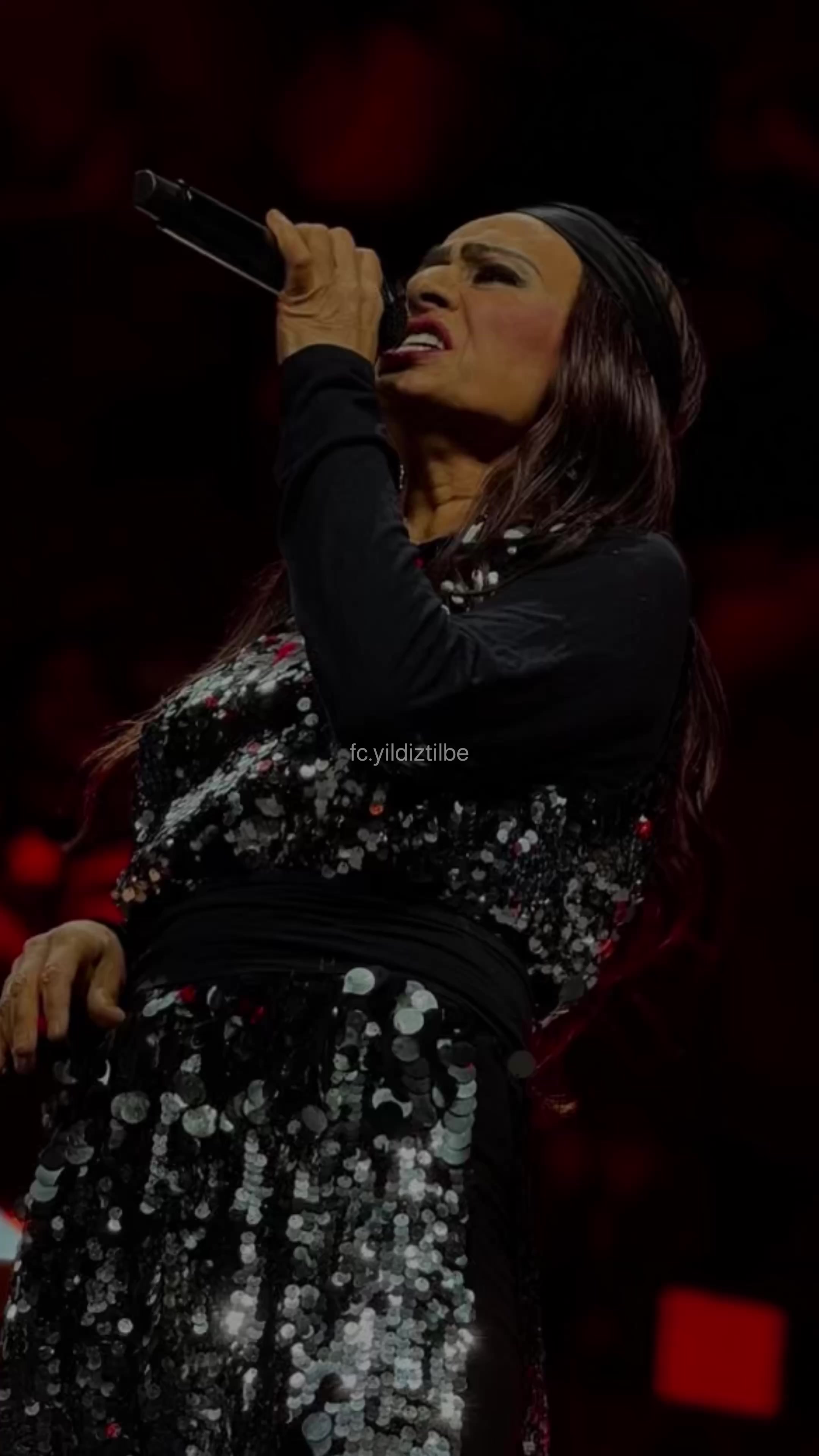 @Yıldız Tilbe