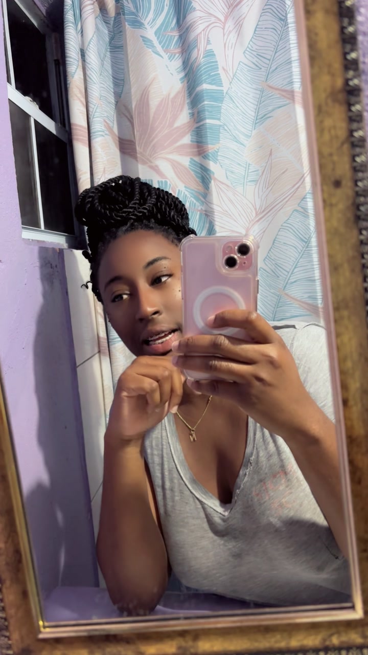 @Tash/ Content Creator 🎥