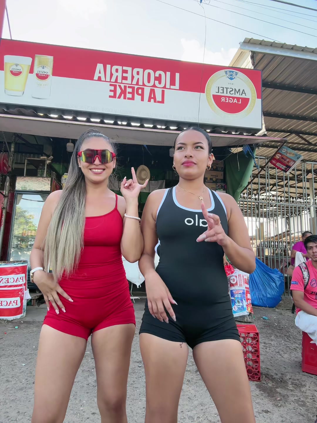 @LICORER&Iacute;A LA PEKE