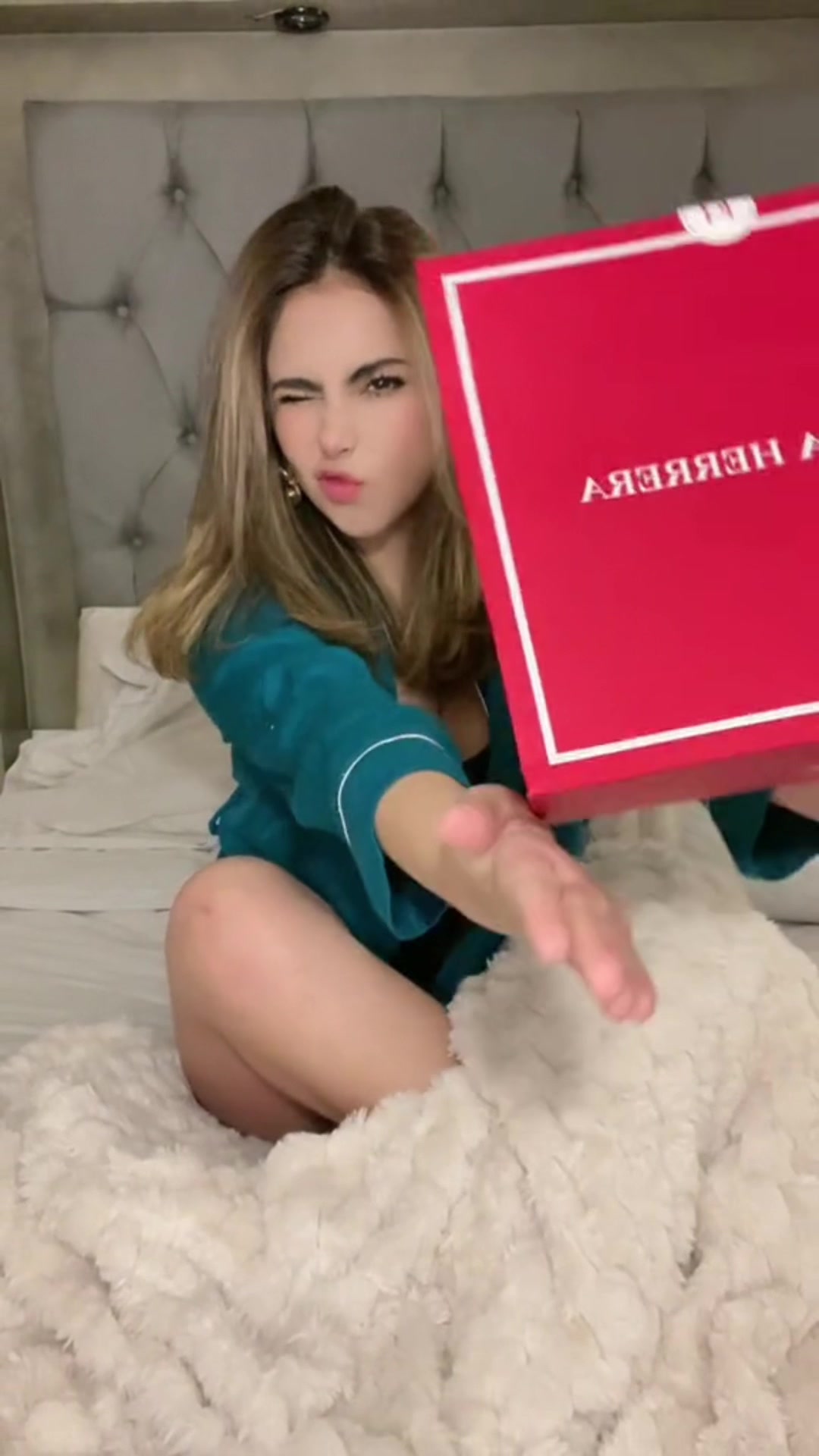 @marianaadamken