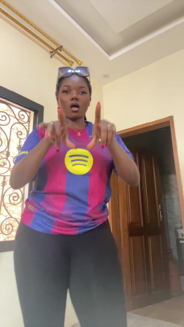 @Samira_Marianne12