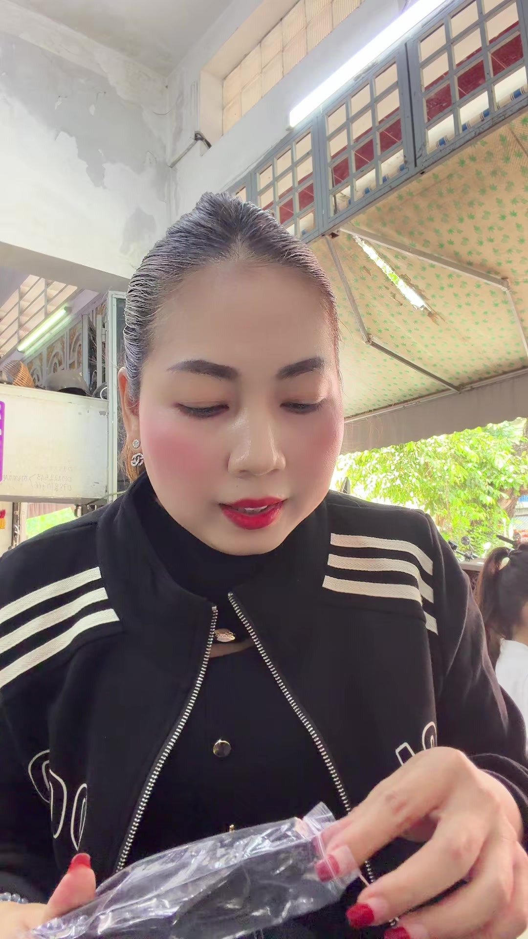 @គង់ រ៉ាវី លក់ម៉ូតូ