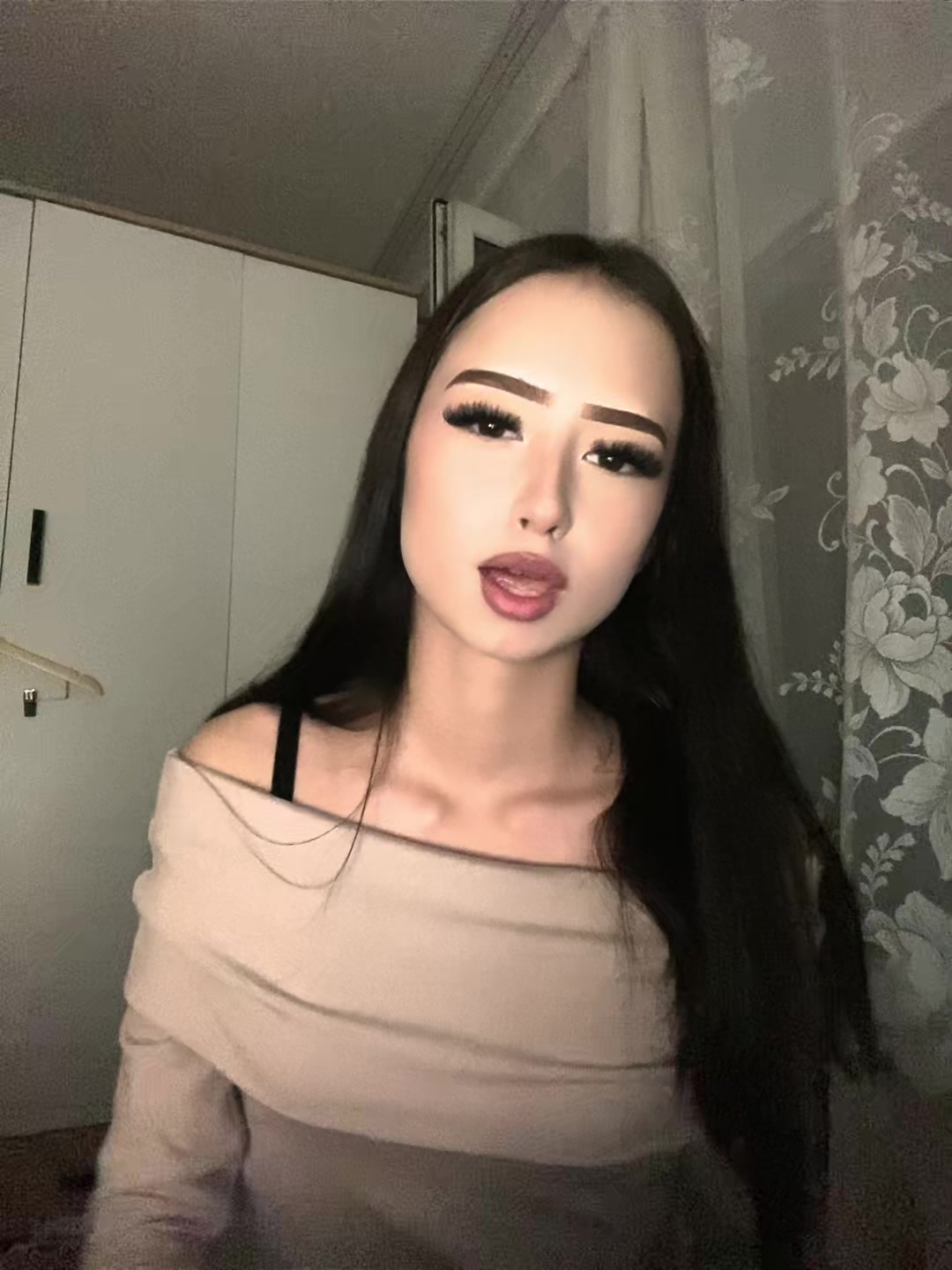 @амели