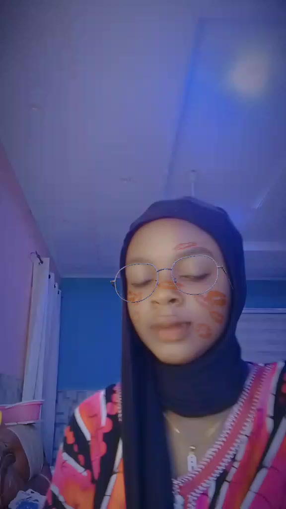 @IS YOUR 💜GIRL 💙TIPAGYA💐💯