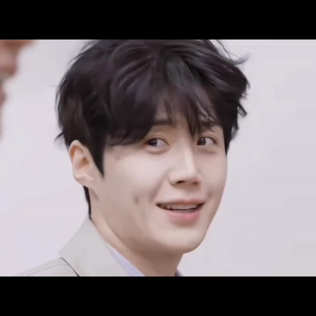 @annyeong_beb