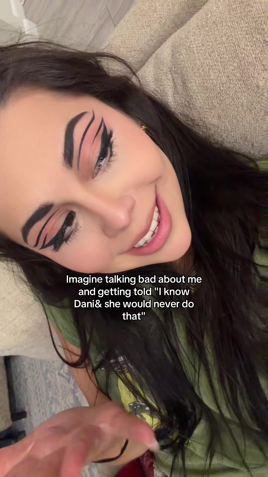 @danielaaa0210