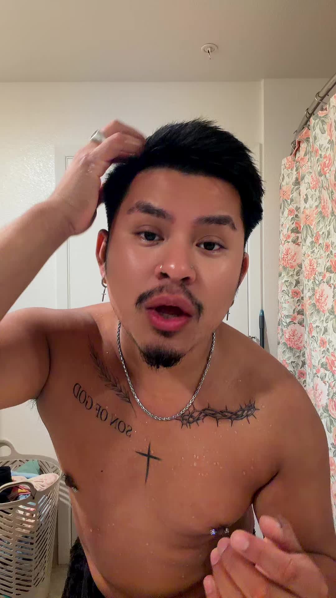@CarlitosLux ˖⊹ ࣪  ౨ৎ˚₊