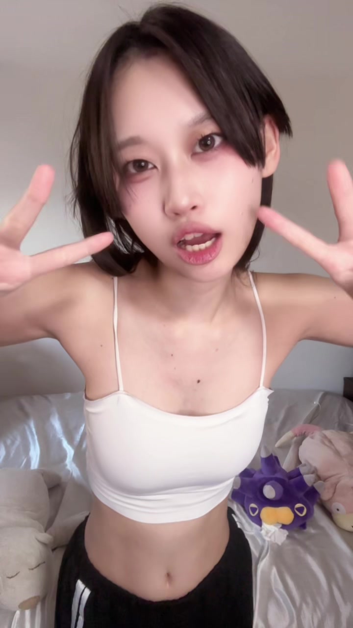 @菜緒衣(なおい)