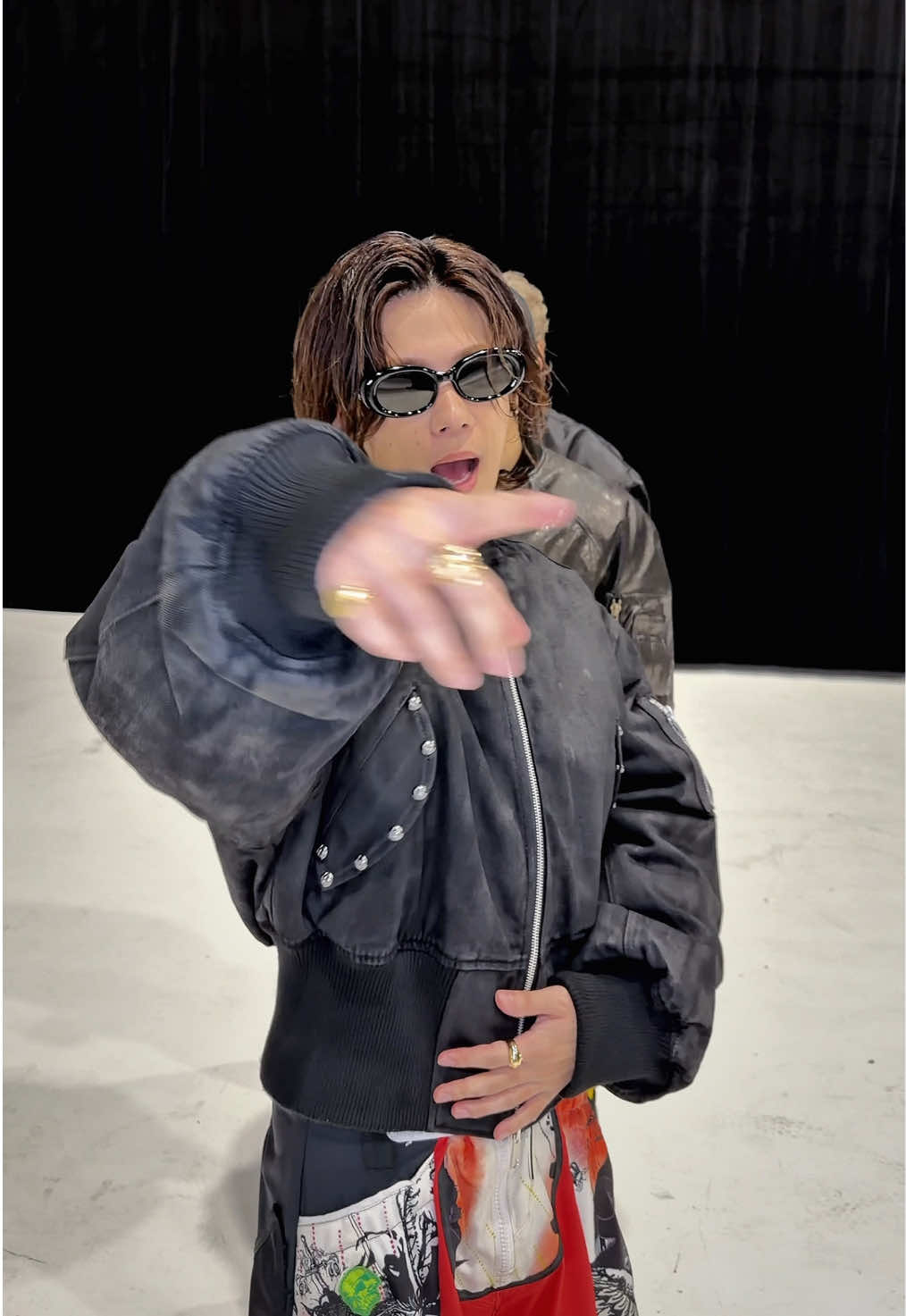 @Number_i official