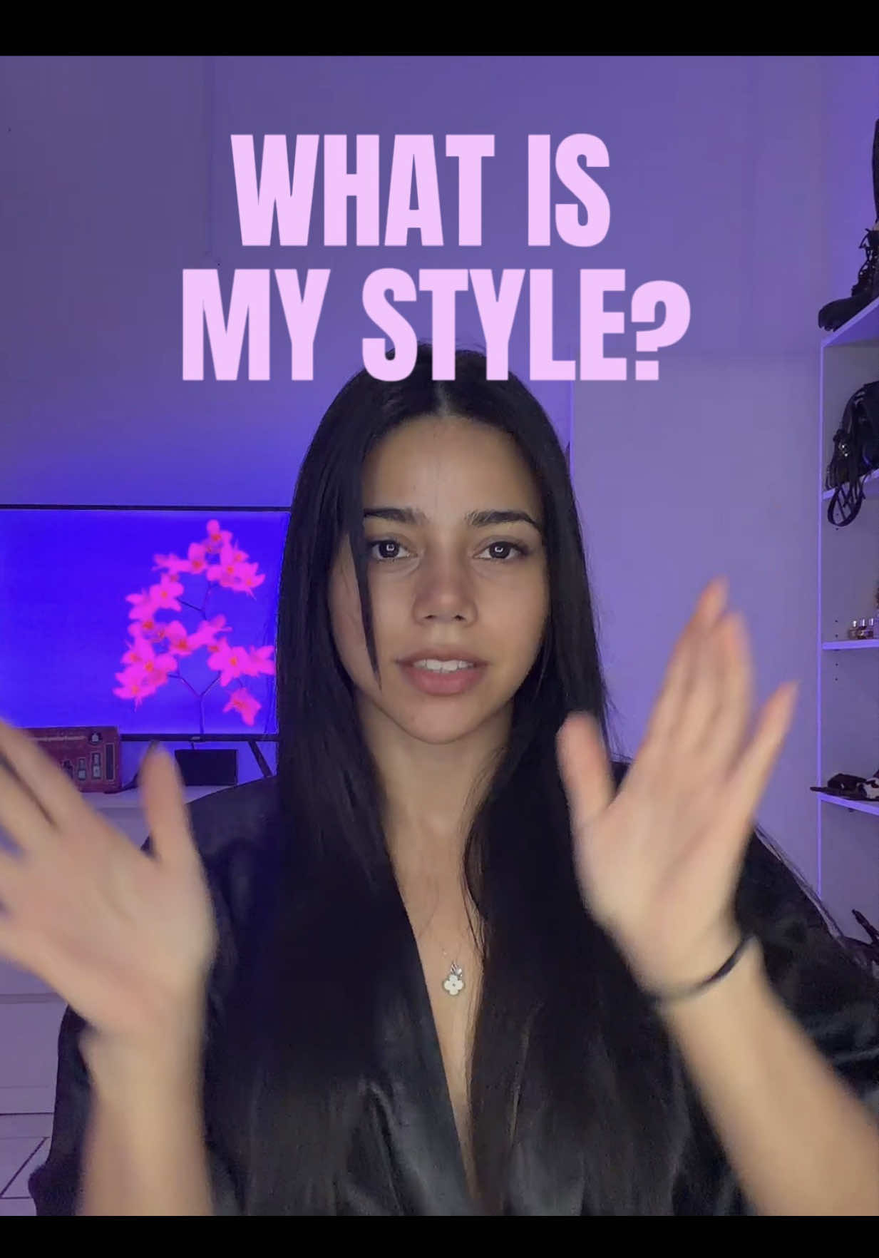 @FLÓ