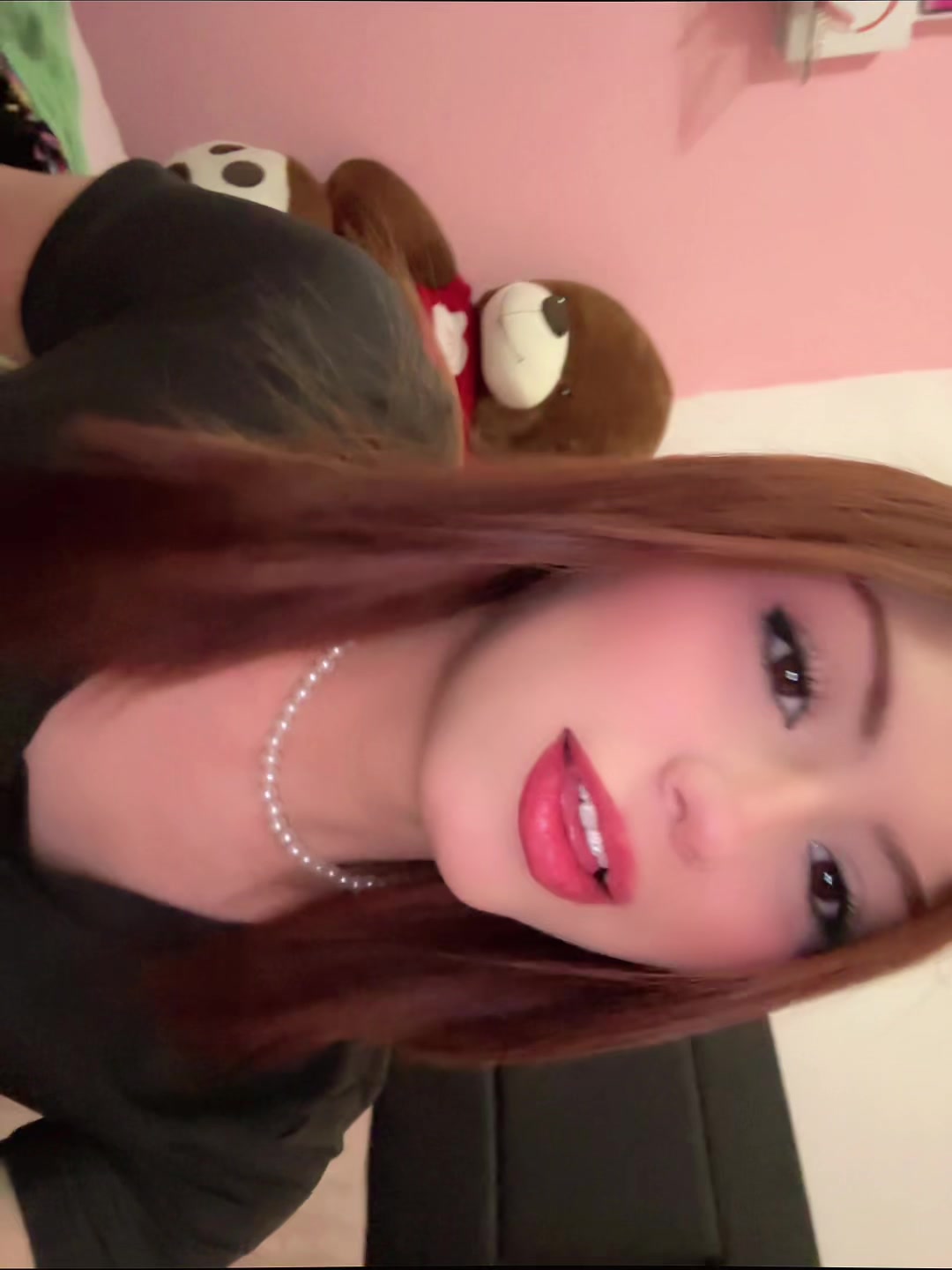 @Isabella