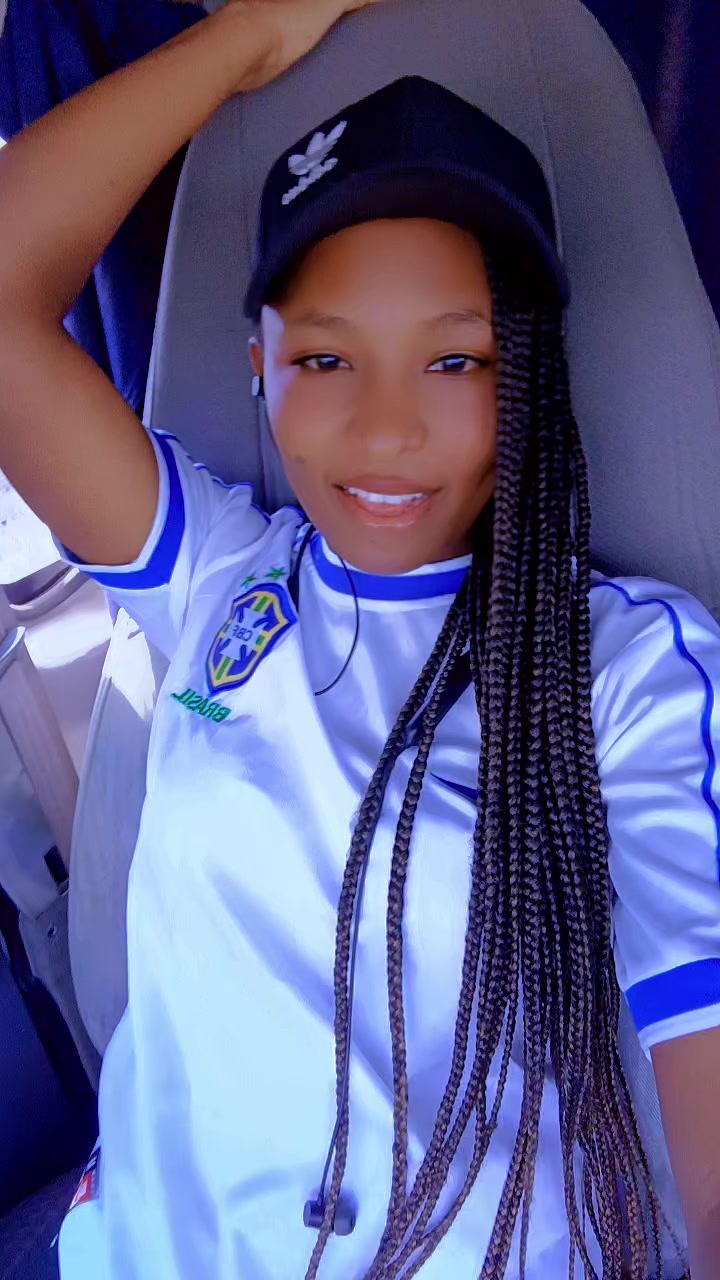 @Gathoni Emma Lyz♥️