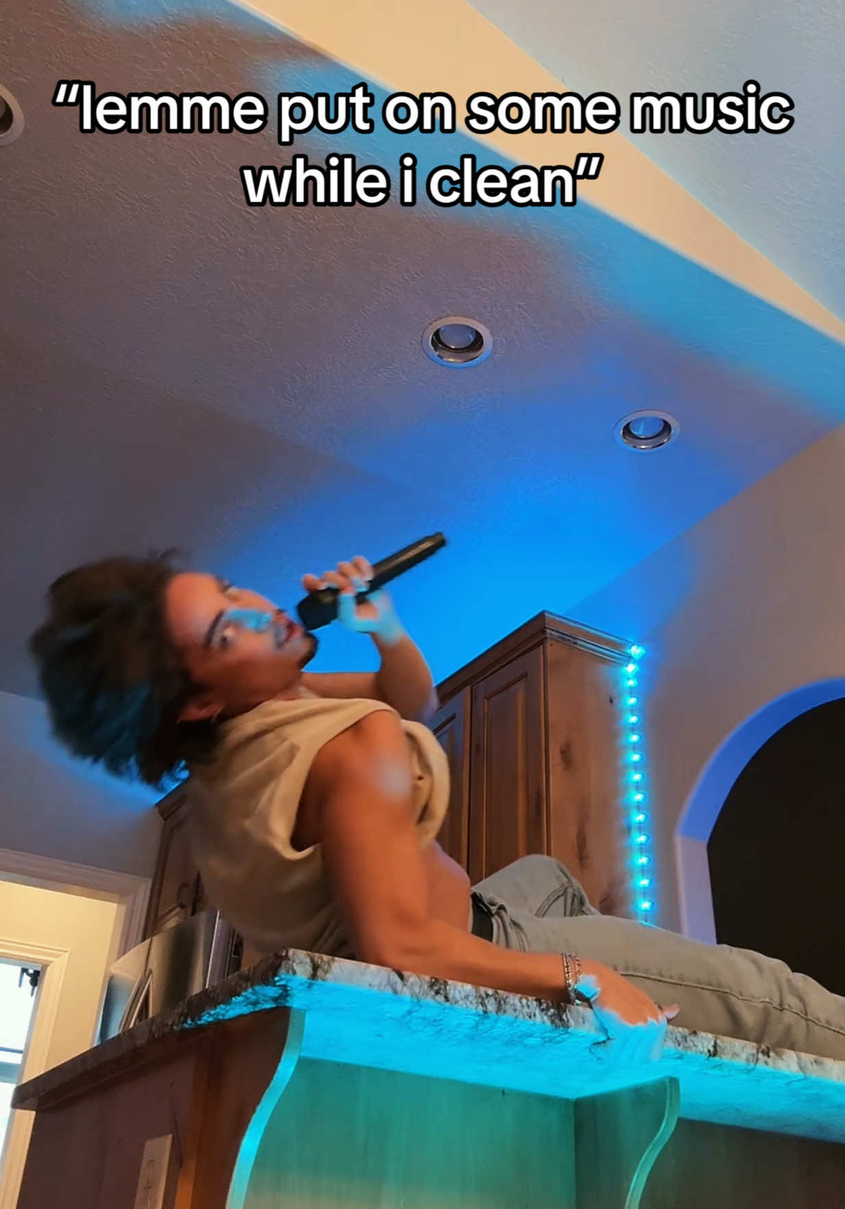 @alejandro