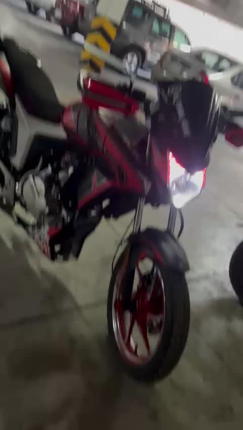 @EL DE LA TORNADO 🌪️😍