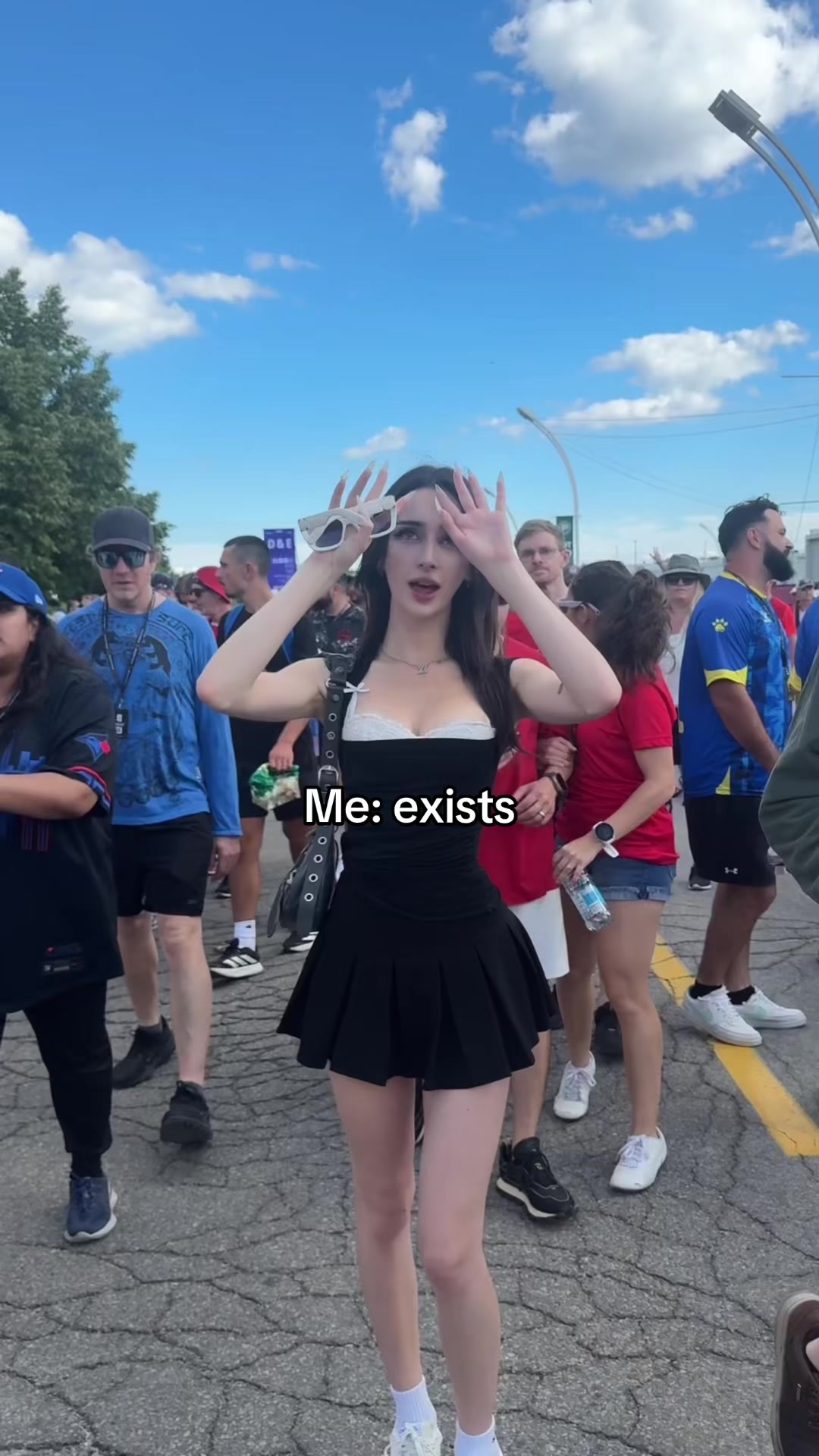 @Lola Moon