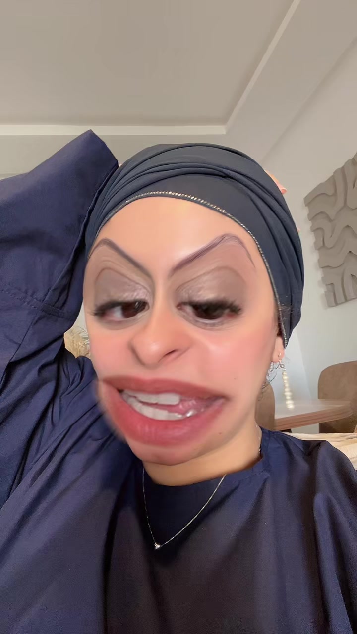 @madamezozi