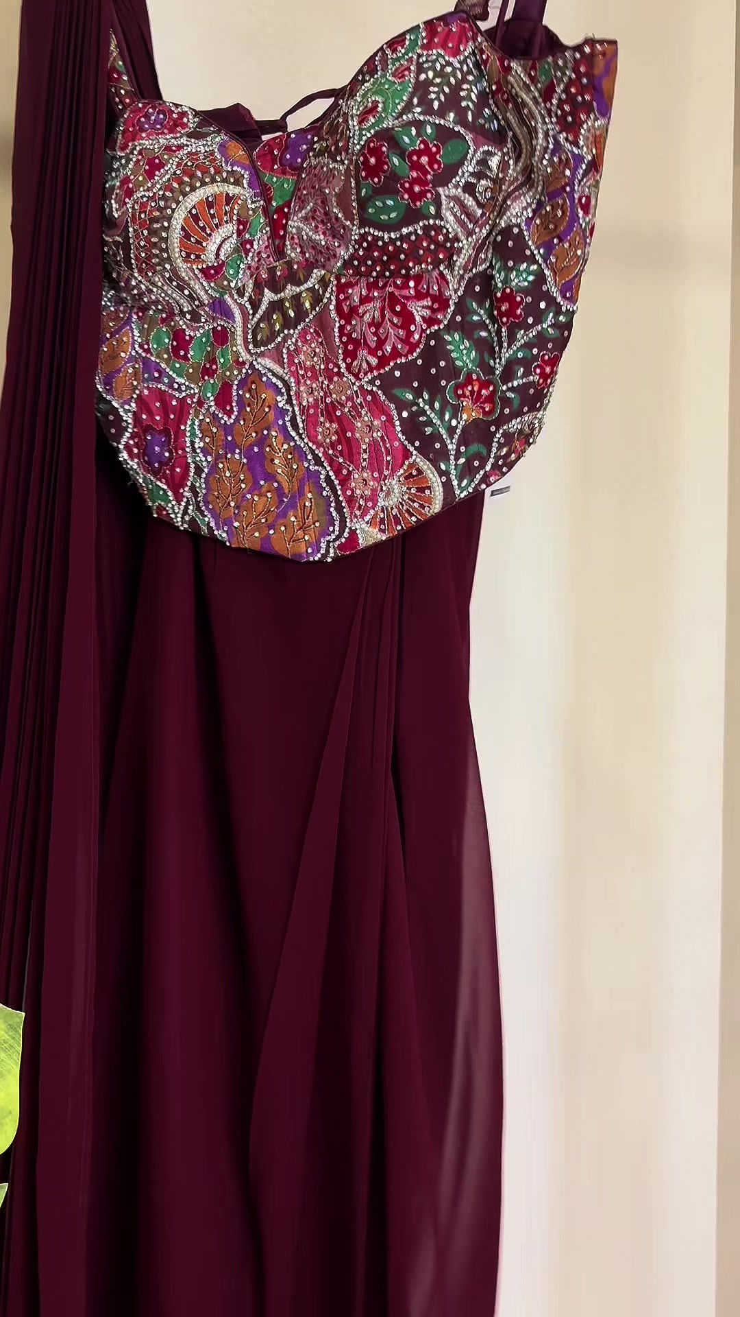 @LIVFASHIONS SDN BHD