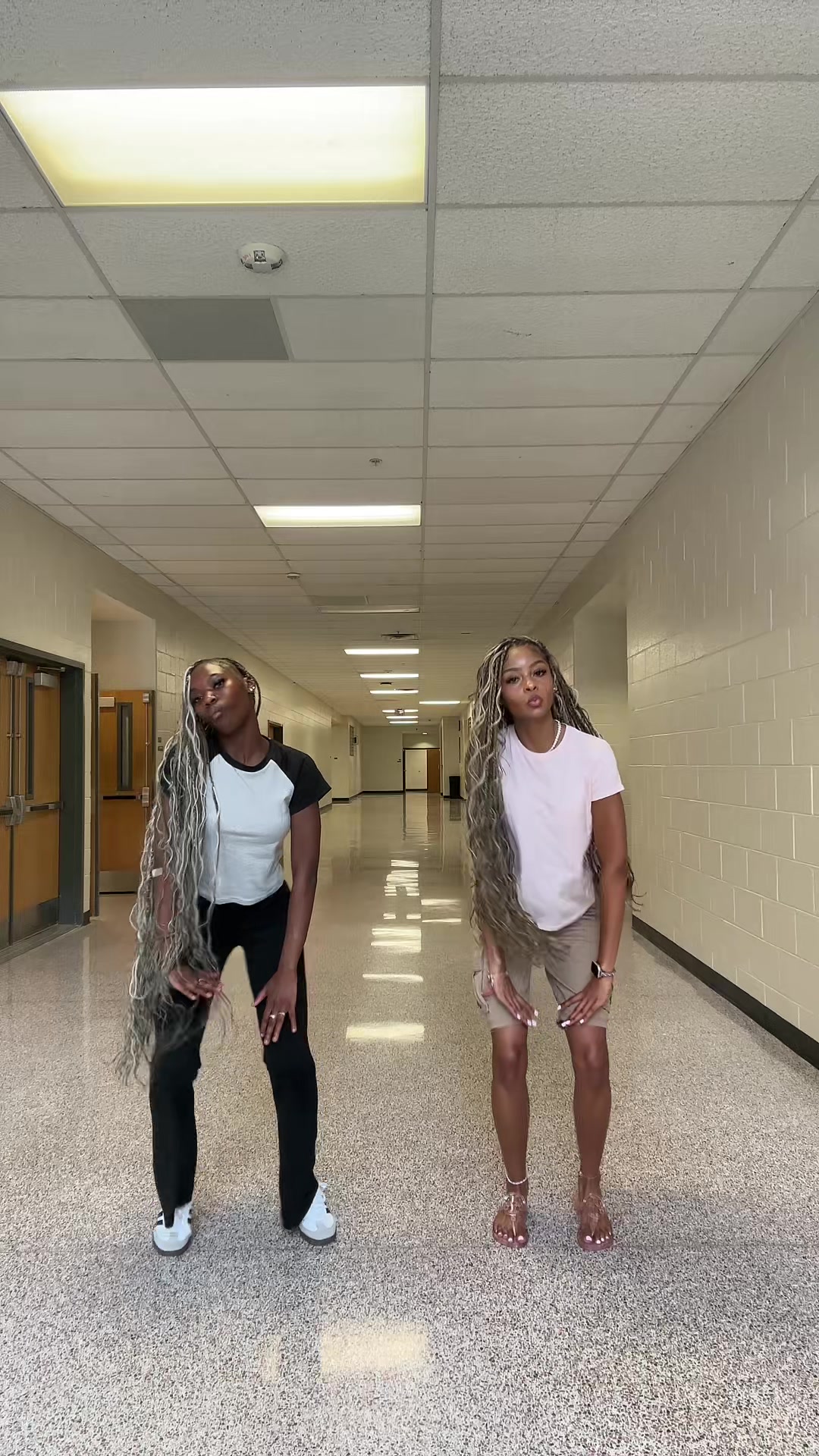 @chloe