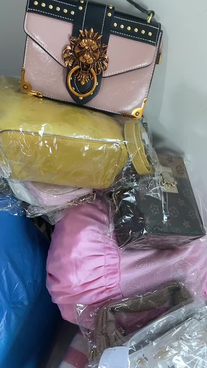 @صاكي شباب 👜
