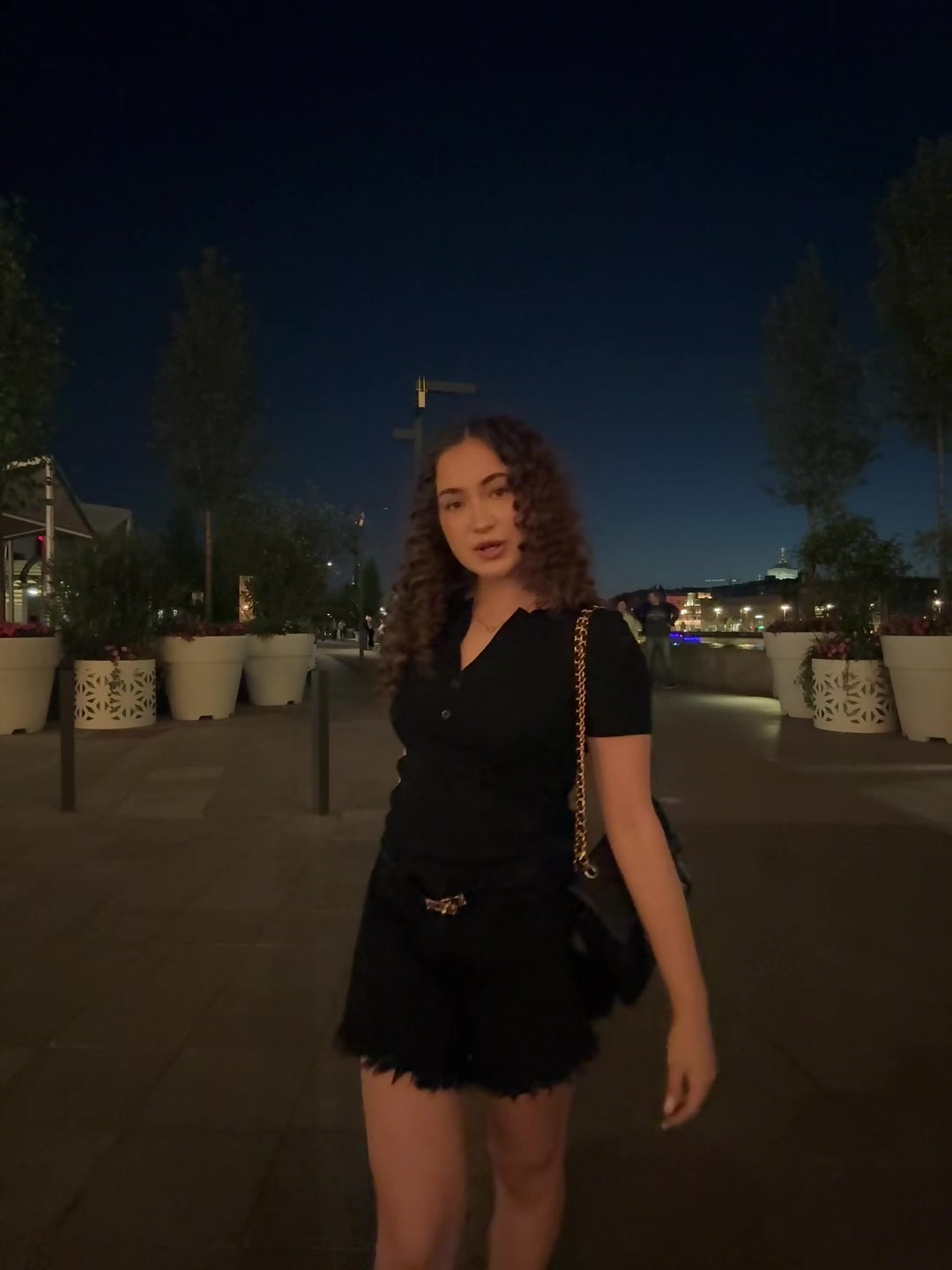 @krismrn 🤍