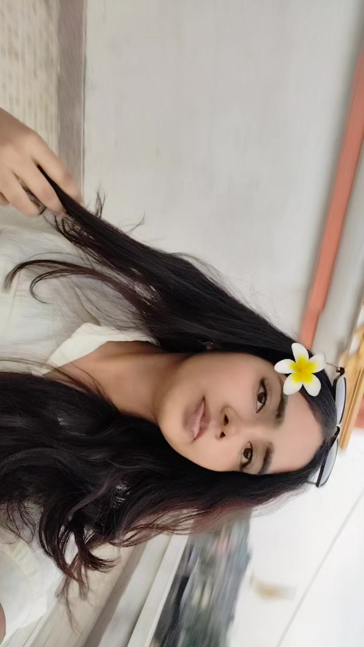 @Preeti🫶