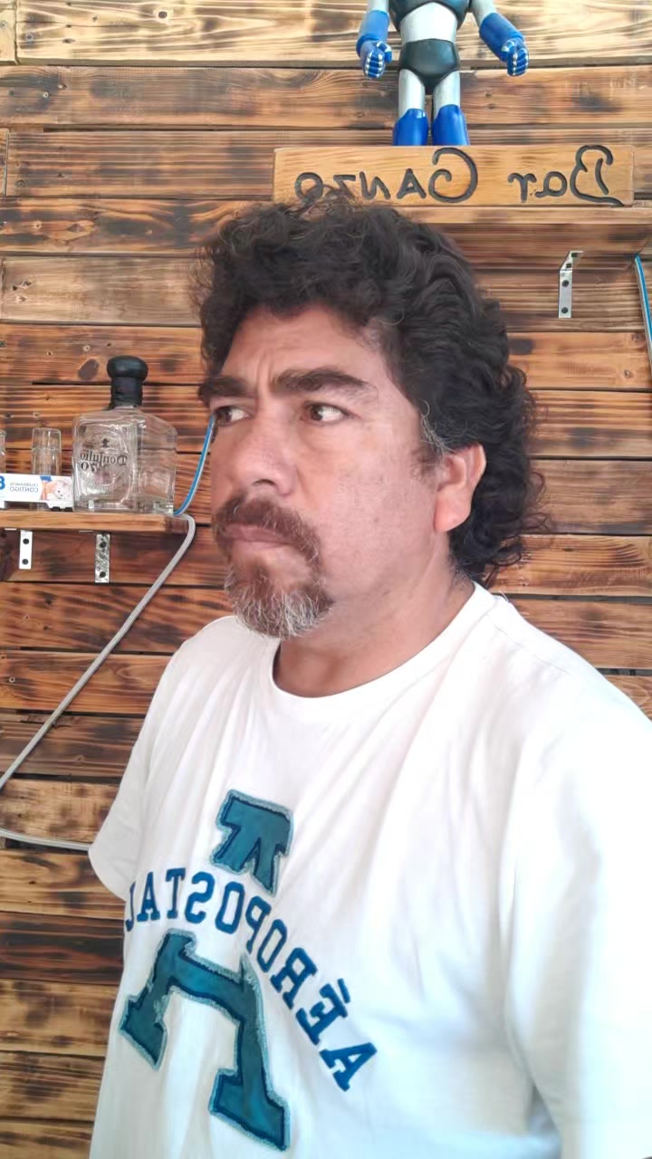 @ferchis.  ( el copi&oacute;n).