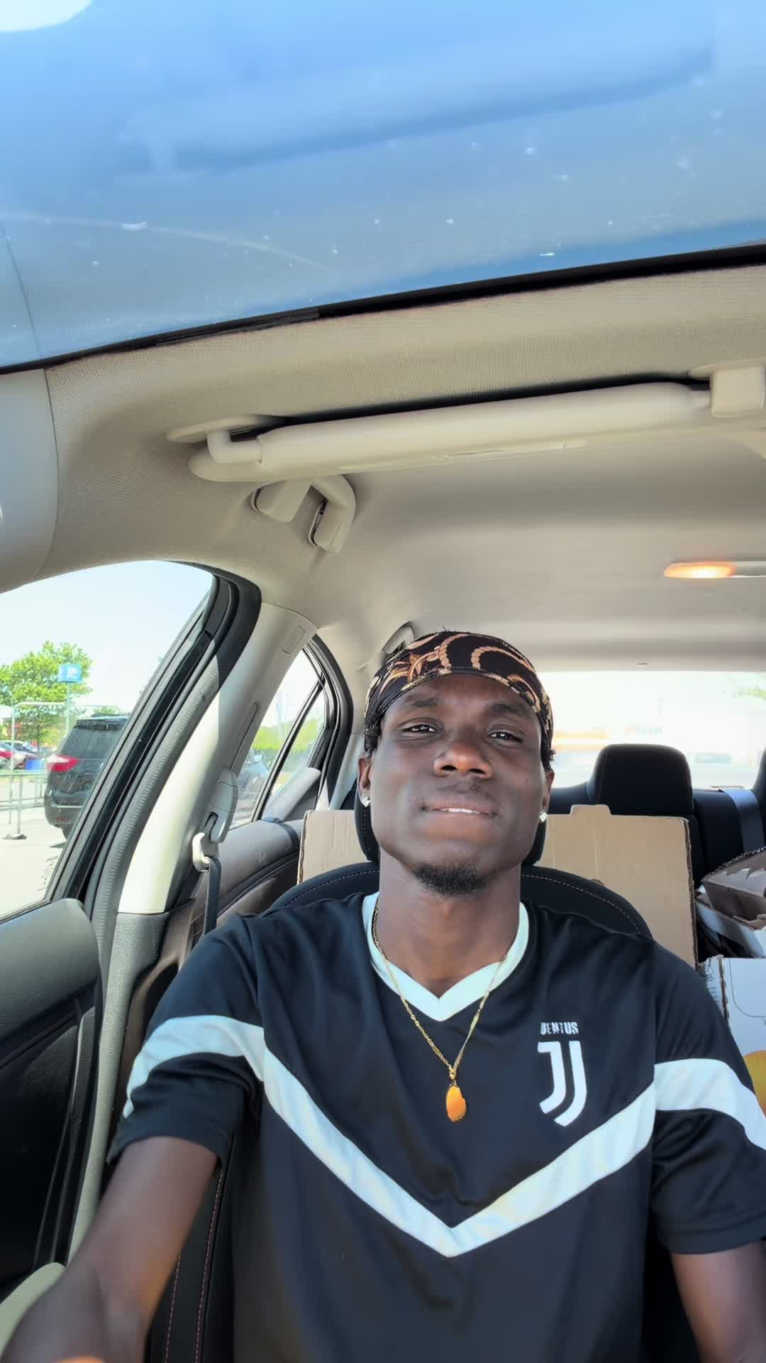 @Roy boogie 🇻🇨🇻🇨