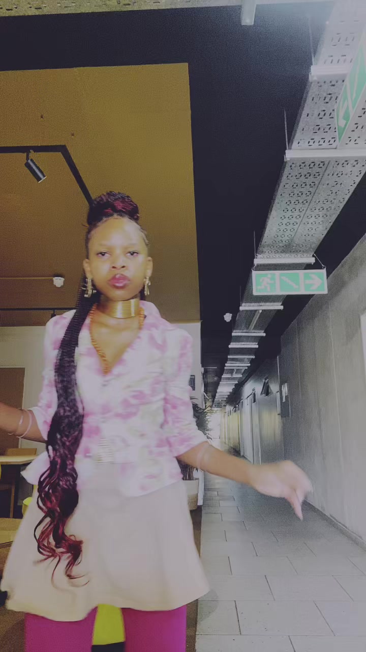 @NOLLYLIGHT