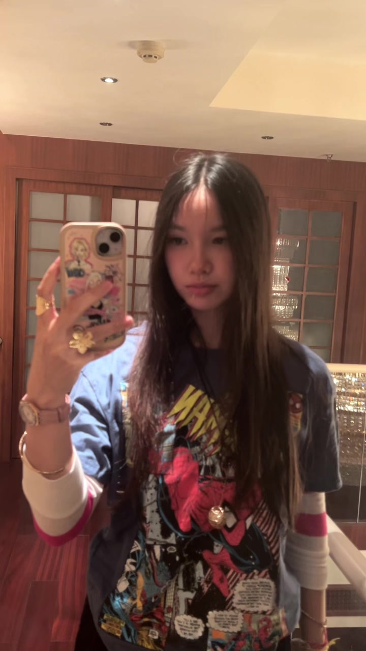 @Gabi 高娜 ✞