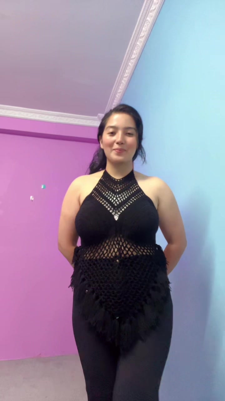@reena's crochet crop top