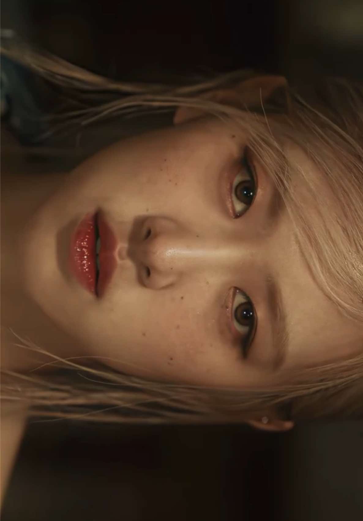@eeyenrly