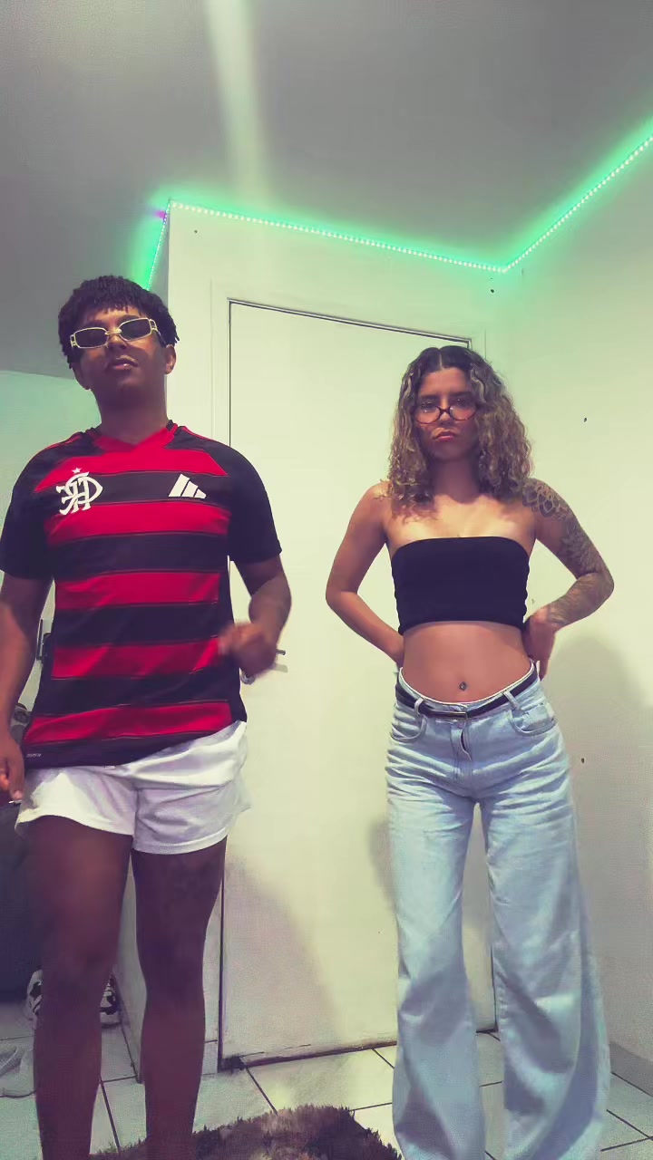 @emilyzinha