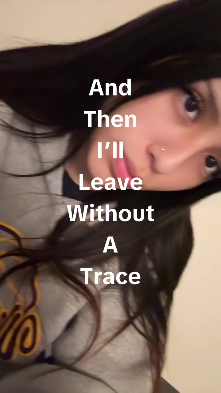 @𖣂