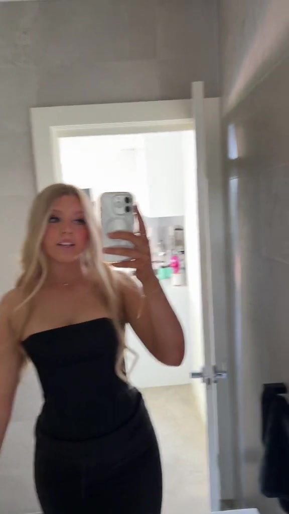 @😇