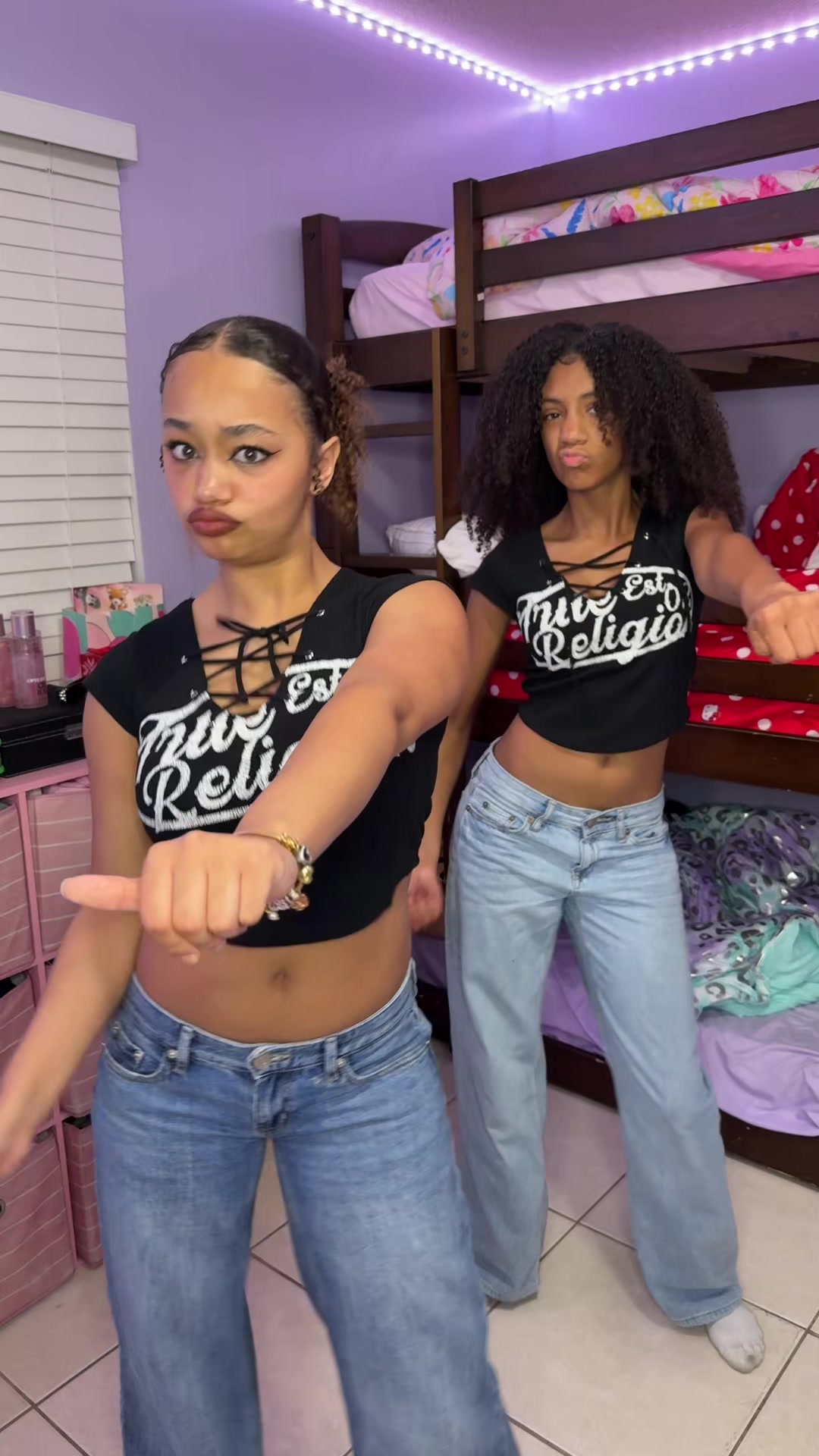 @DemDaddysGirls4