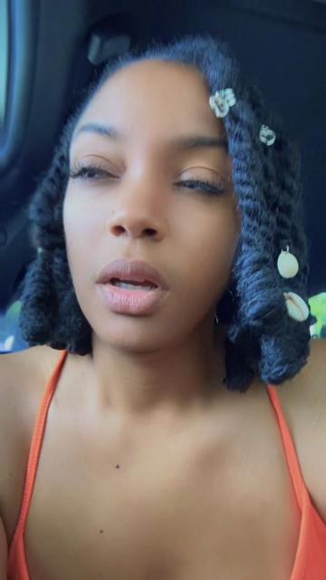@Chenelle Brady 🇻🇮🇻🇮