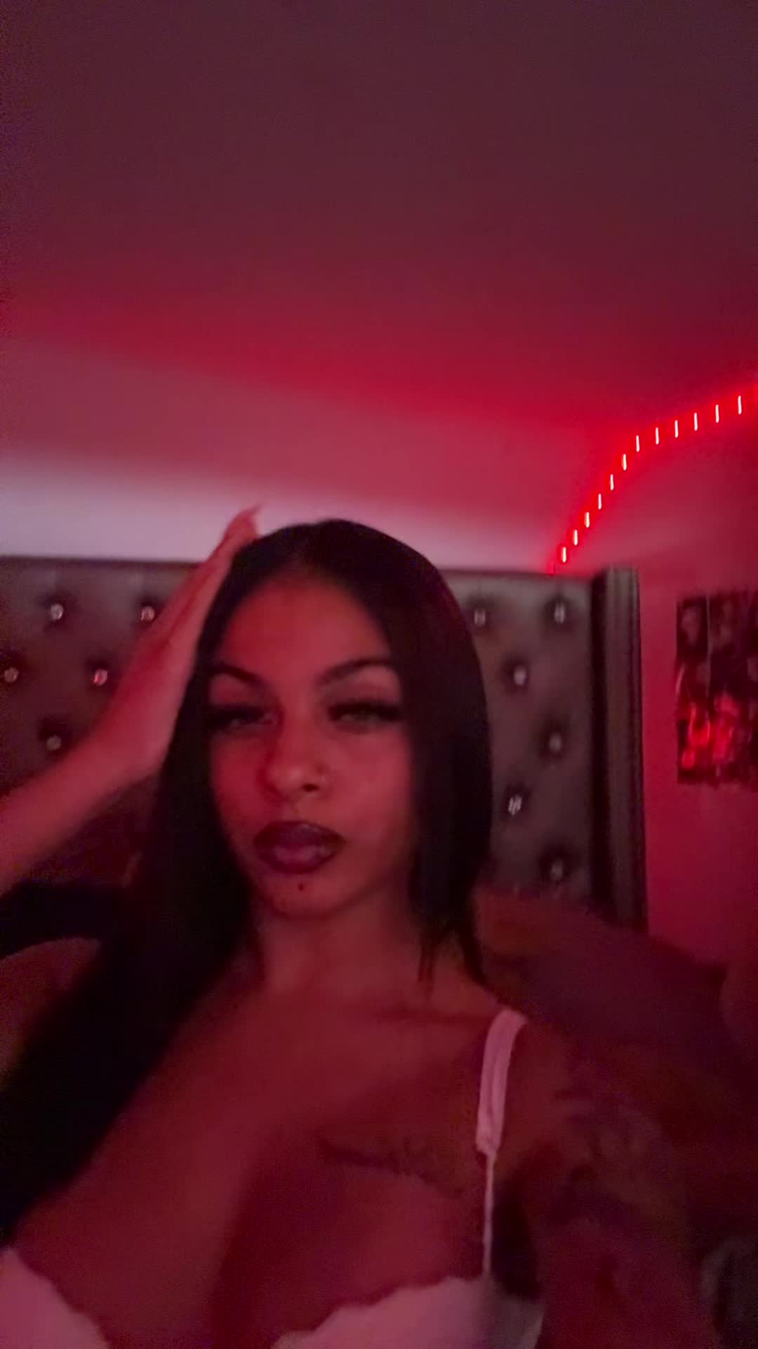 @jaz 🙇🏽&zwj;♀️