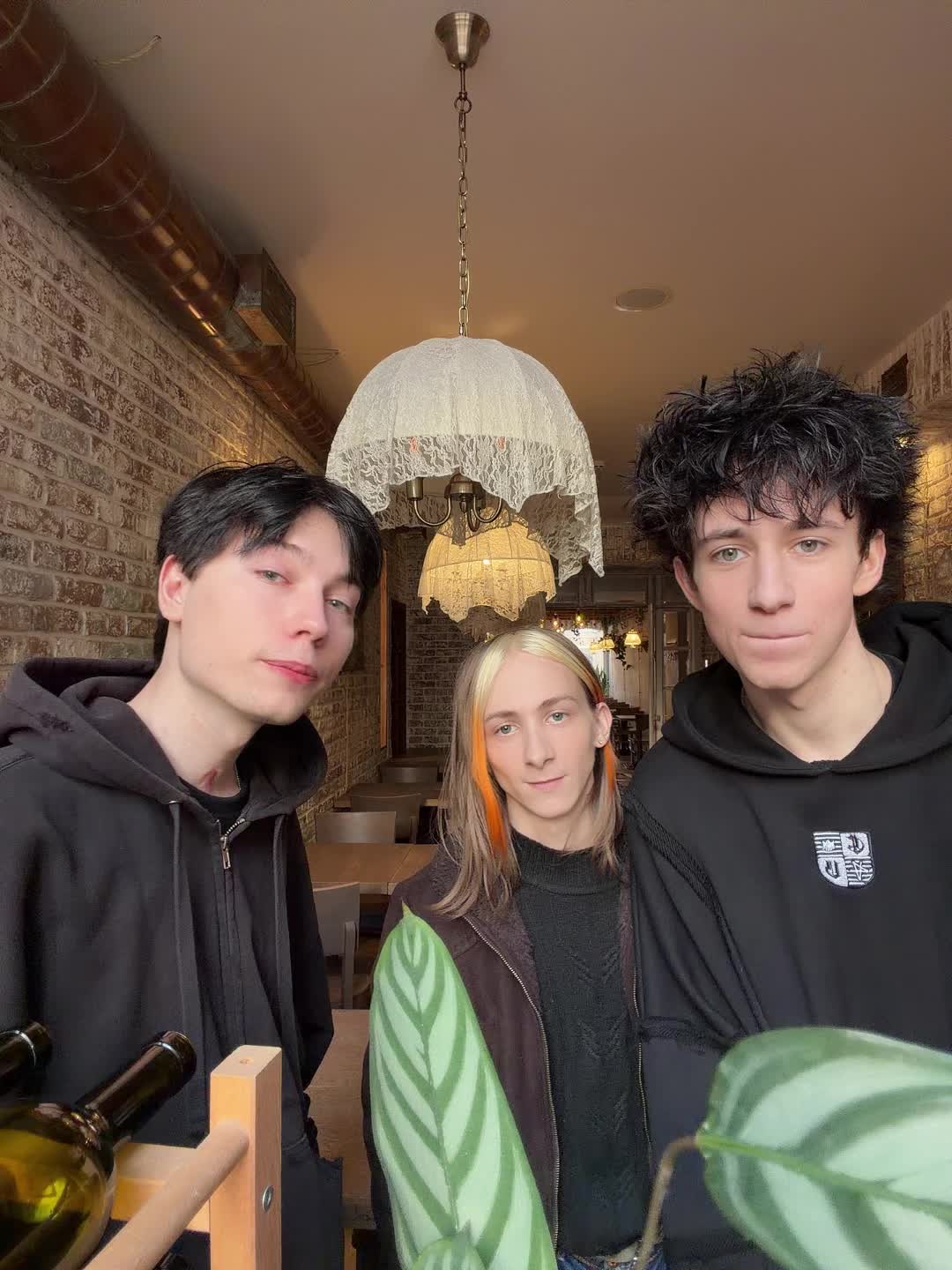 @elykak
