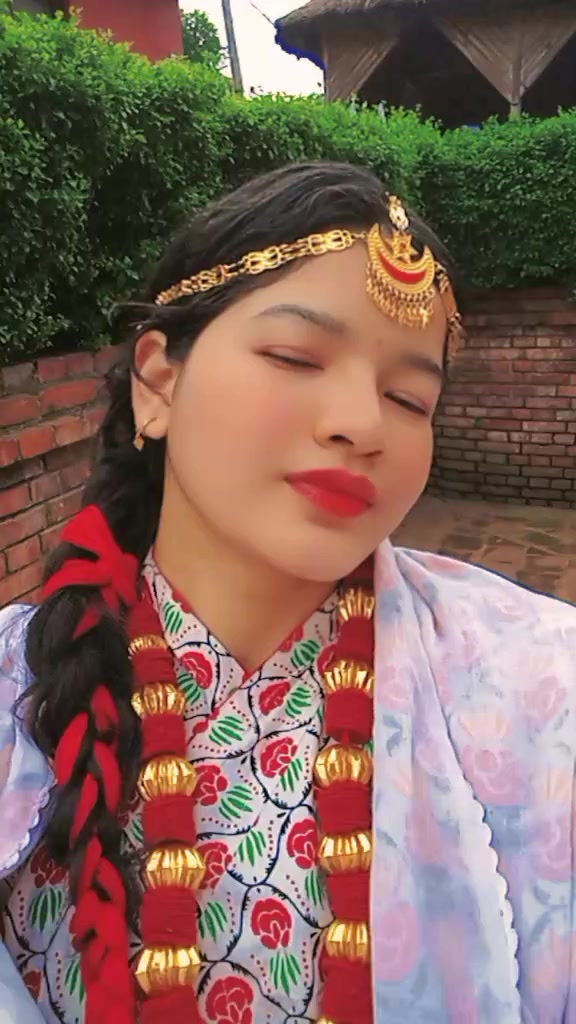 @मिहिरा 😘💎😊🕉️☯️🌺