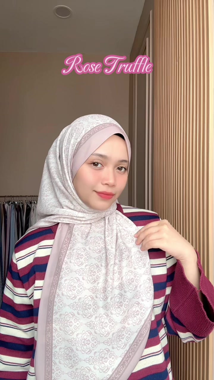 @Dilynahijab