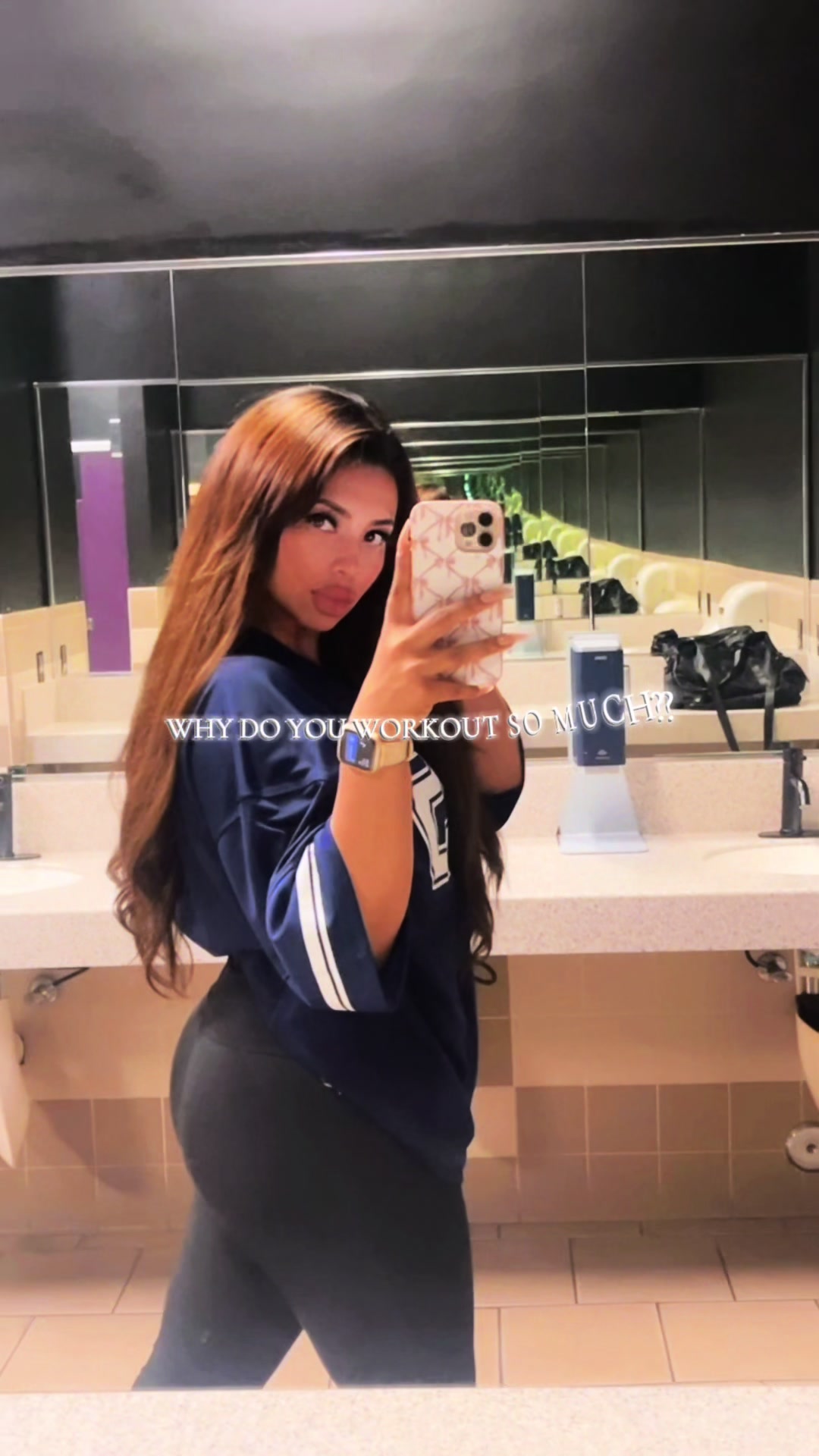 @Vee🖤