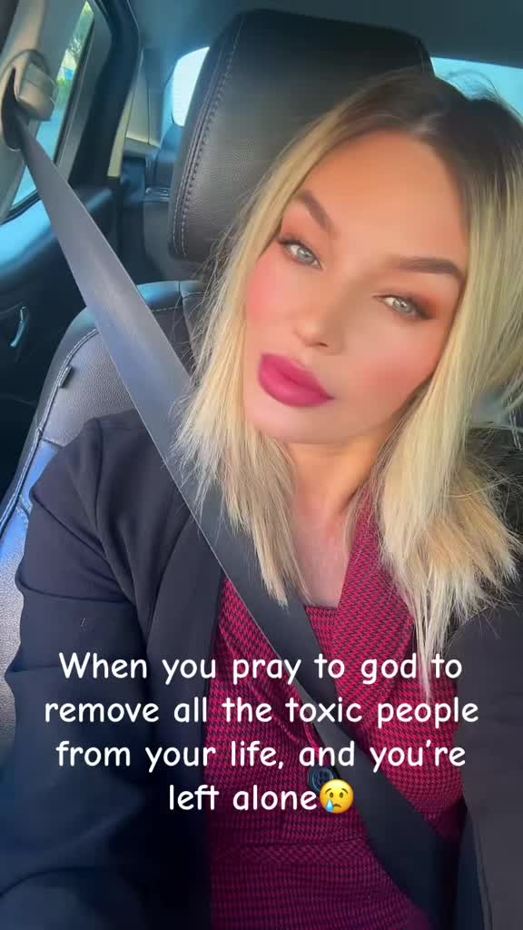 @hollyjj17