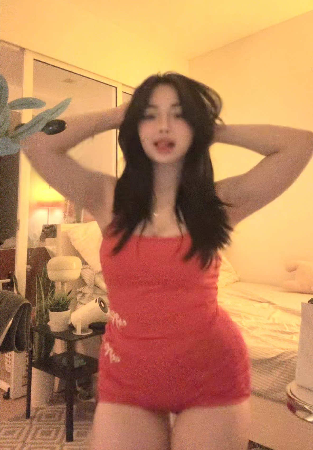 @iamsharahghyll