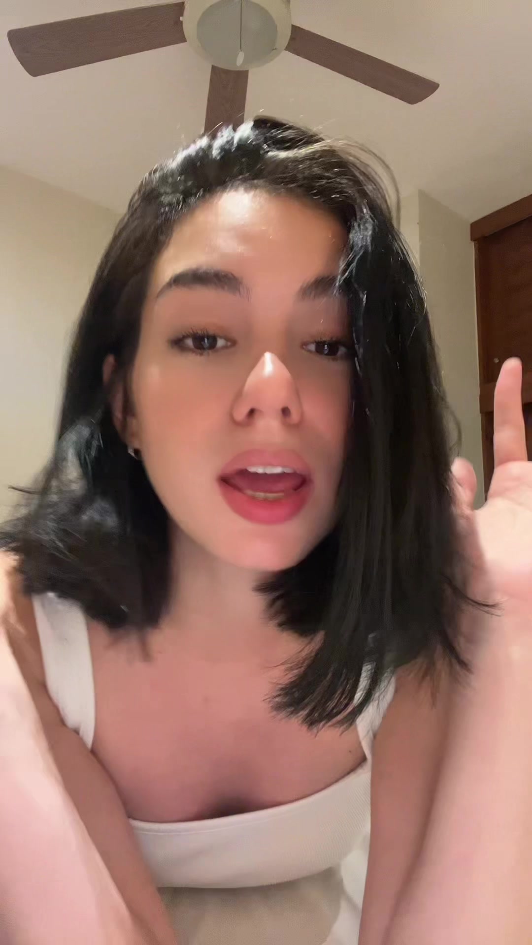 @Elizabeth🇨🇺🌟
