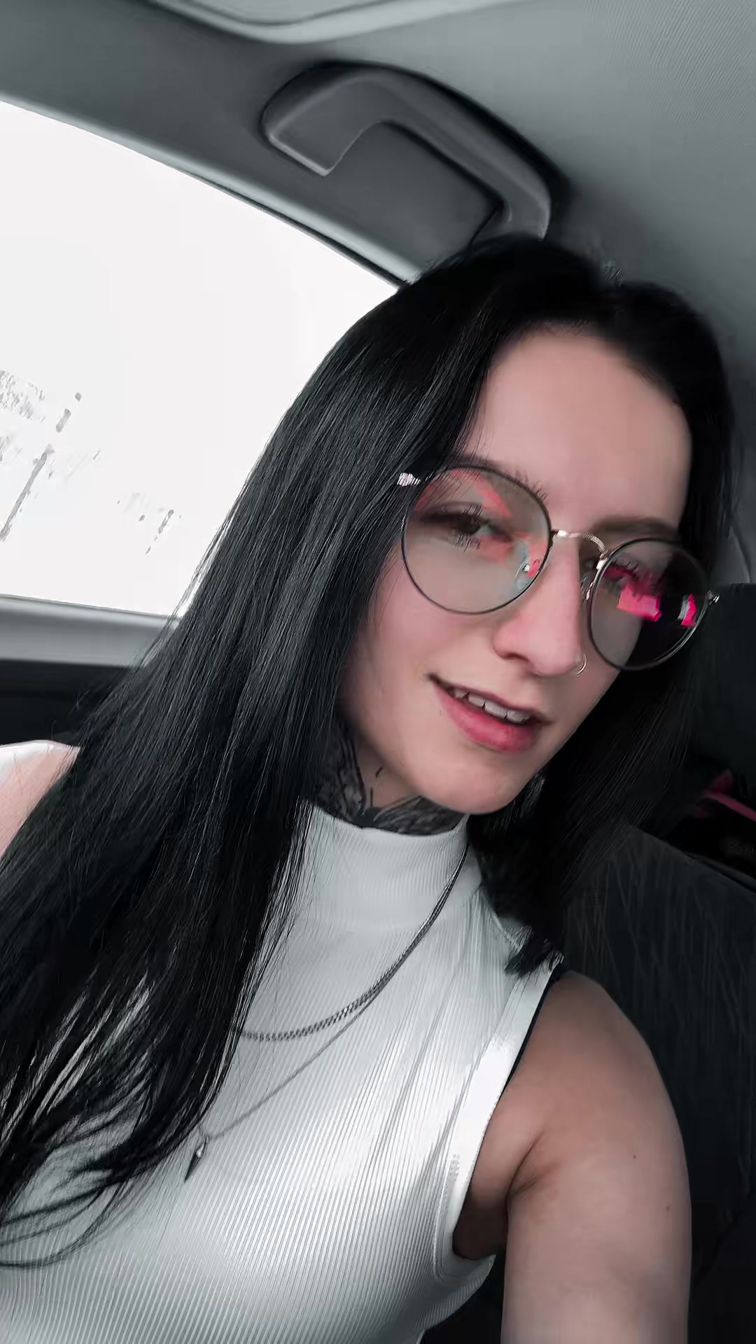 @Miss_Levesque_04