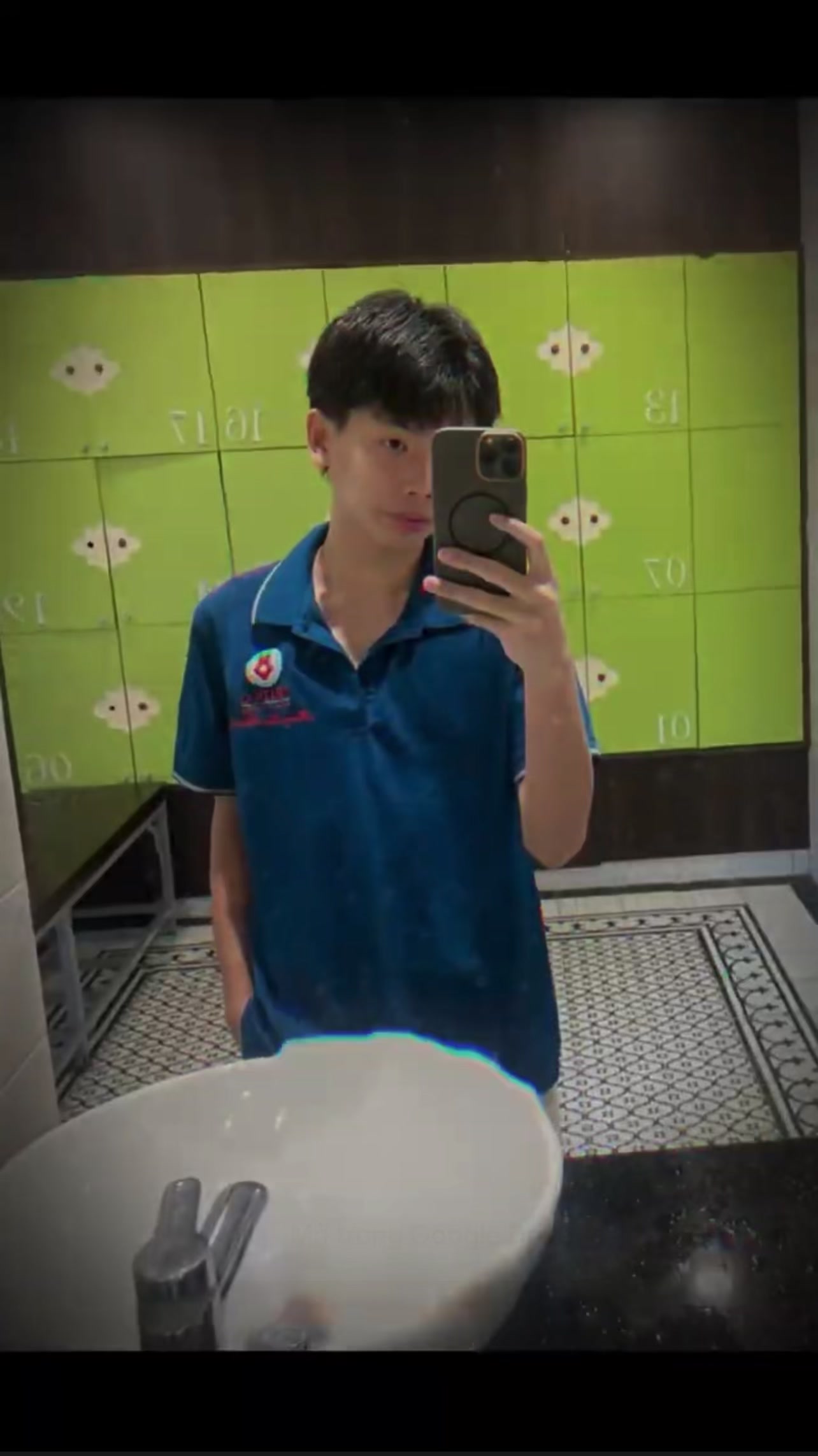 @Fozax