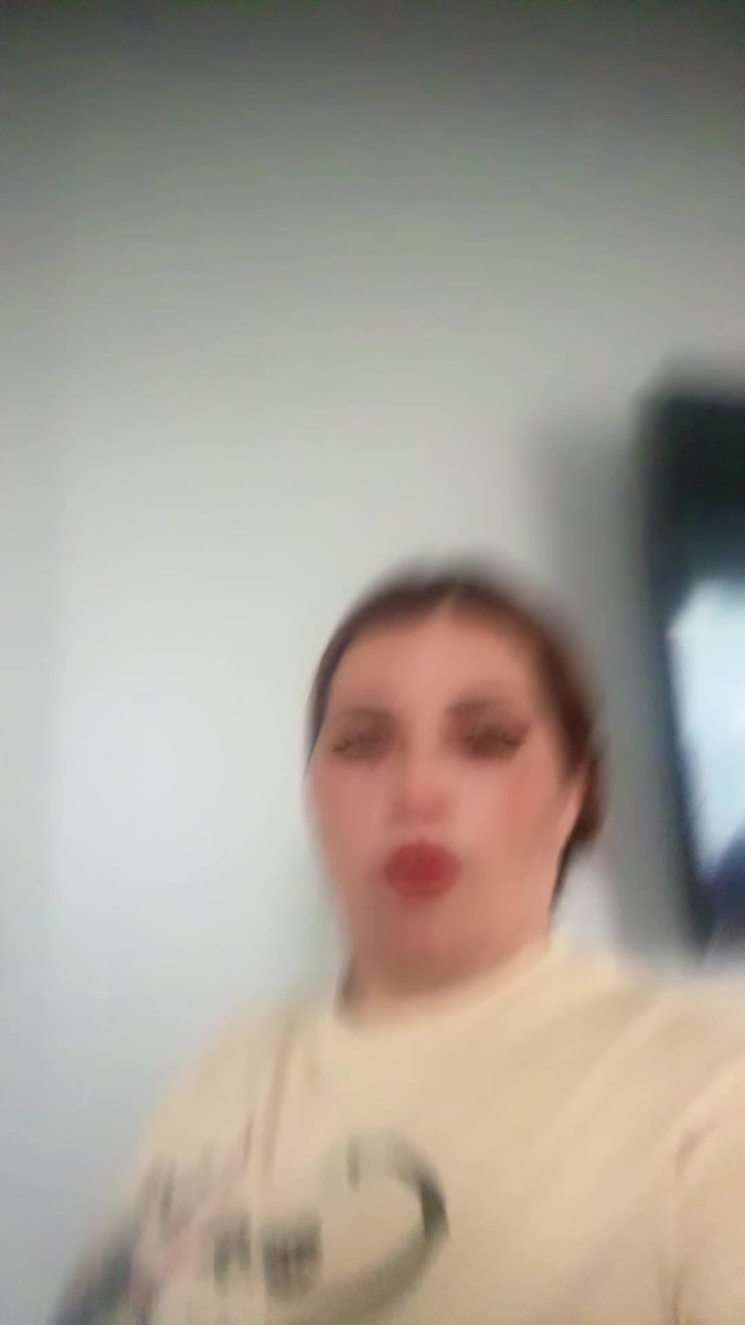 @Iliana