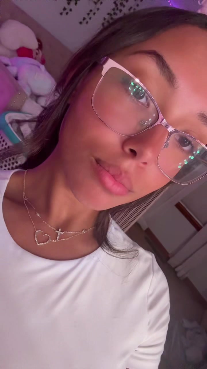 @_bryonna_