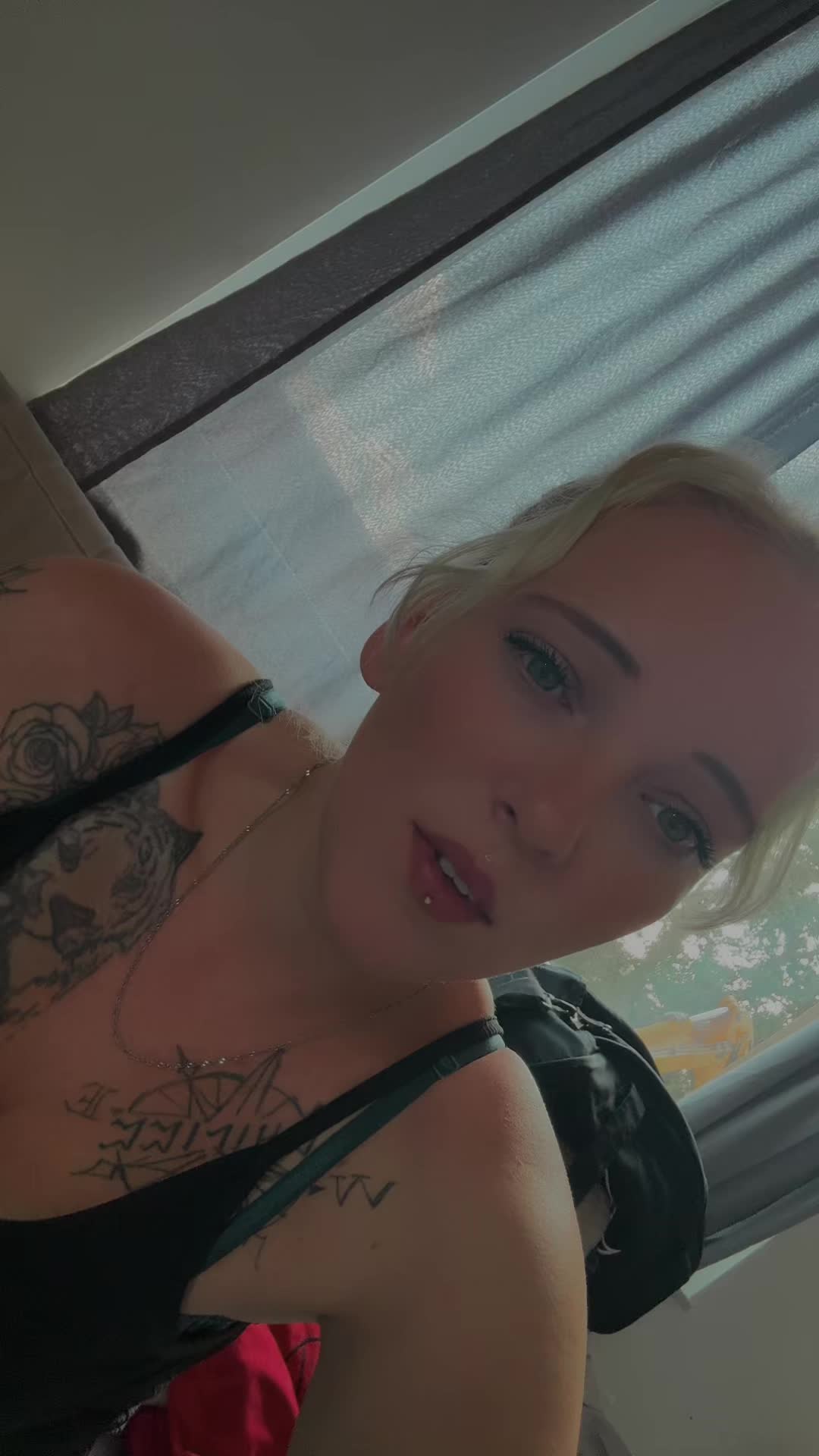 @︎꧁🖕☆♥️❀666_Queen❀♥️☆🖕꧂